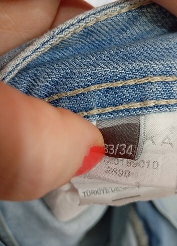 Doğru düzgün giyilmedi bile  - Görsel 6