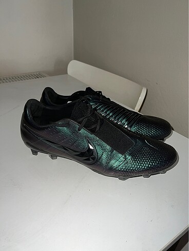 Nike Phantom Venom ELITE FG Krampon