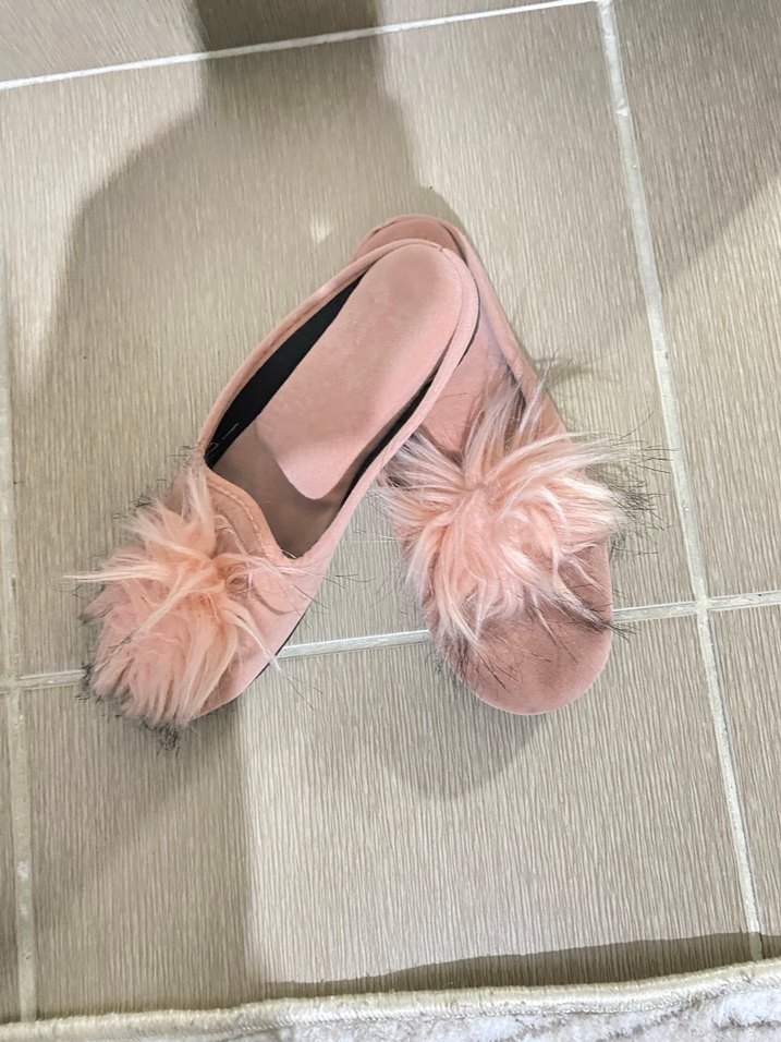 Pembe Tüylü Topuklu Kadın Terlik - Görsel 2