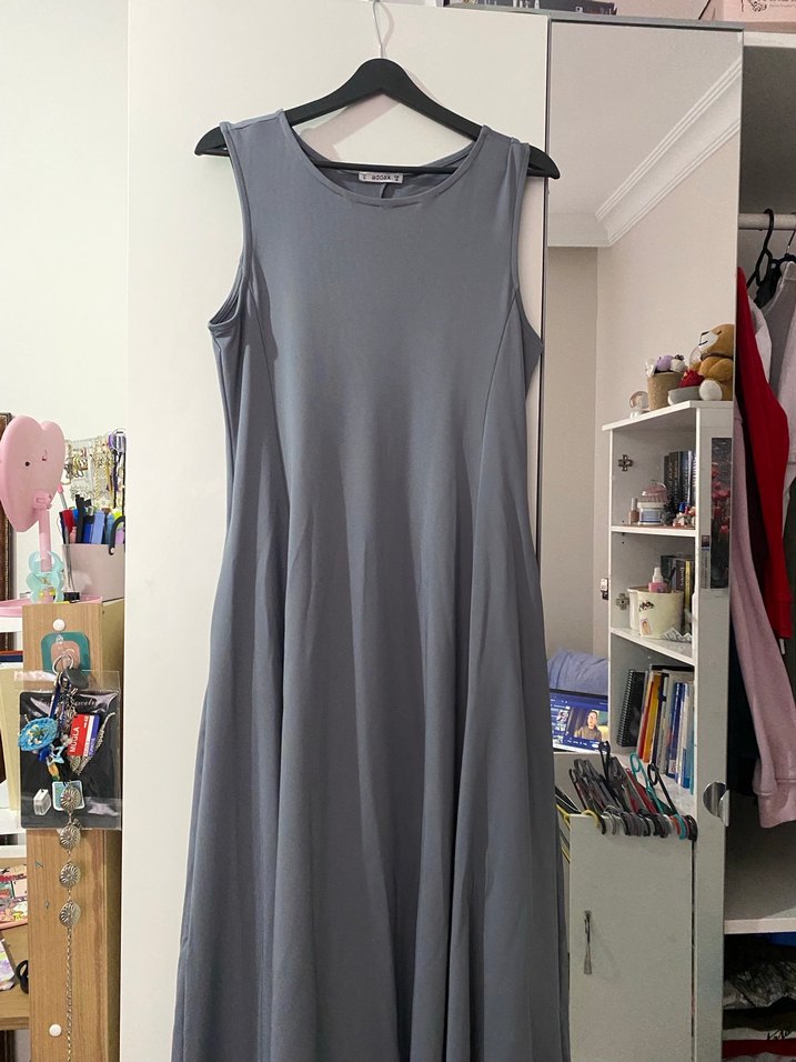 Gri Sıfır Kollu Salaş Elbise - Görsel 2