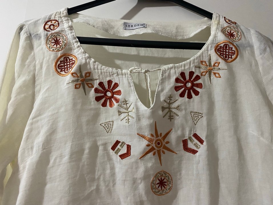 Nakışlı V Yakalı Beyaz Bohem Kadın Bluz - Görsel 2