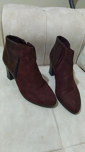 Bordo topuklu bot