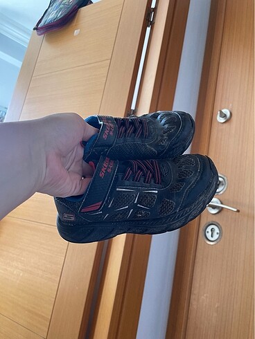 31 Beden Skechers spor ayakkabı