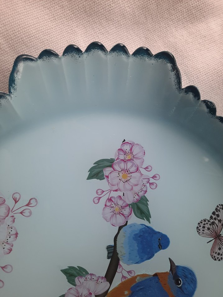 Mavi Desenli Kuş ve Kelebekli Tabak - Görsel 3