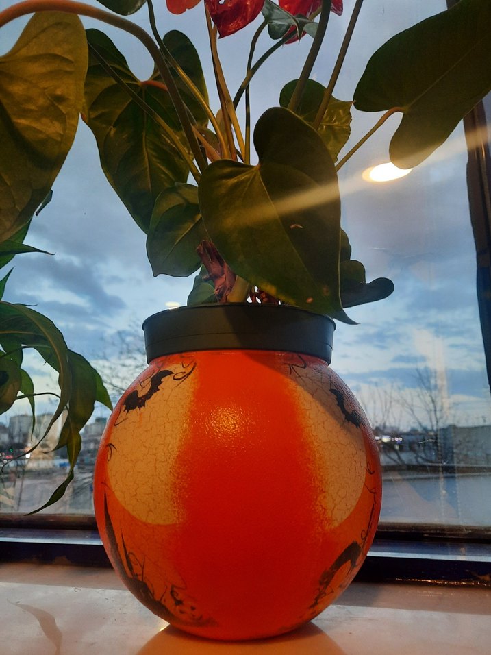 Turuncu Karanlık Desenli Vazo - Görsel 2