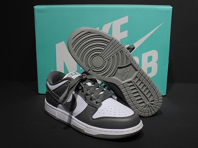 NİKE SB DUNK LOW