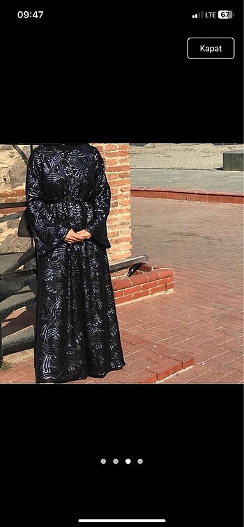 Roadsign Australia Roaa desing abaya