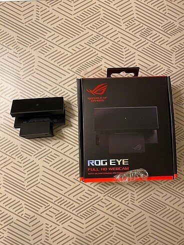 Asus Rog Eye 1080p 60 fps yayıncı kamerası