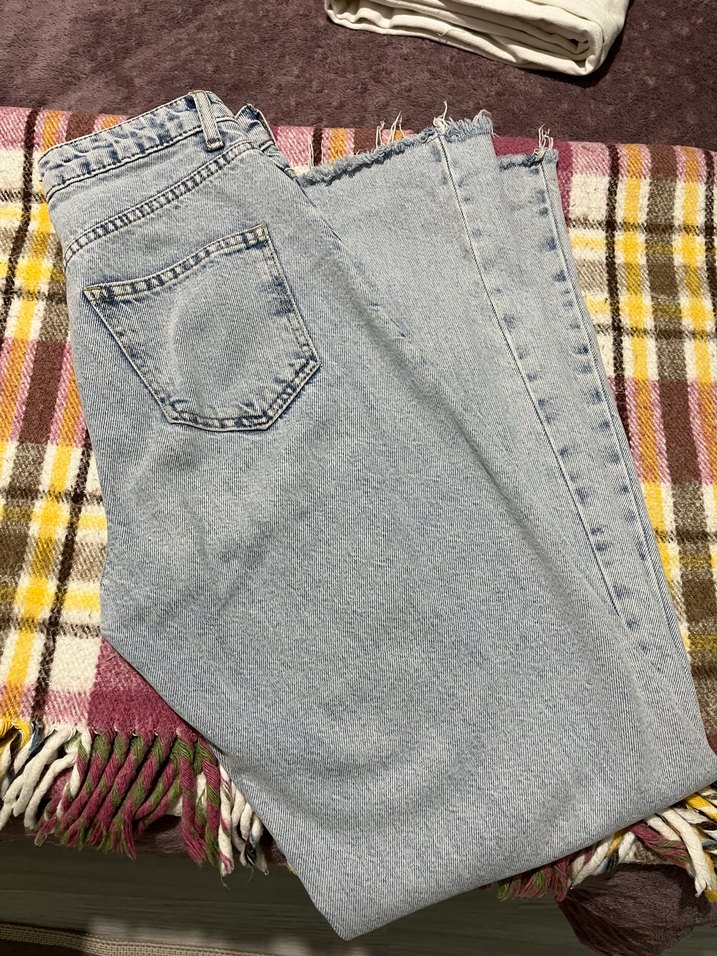 Açık Mavi Yıkamalı Rahat Denim Jean — görsel 4/6