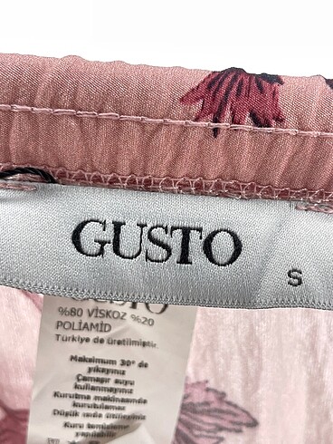 s Beden çeşitli Renk Gusto Düz Kesim %70 İndirimli.
