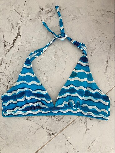 Bikini üstü