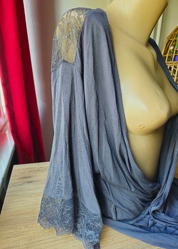 Hm dantel detaylı sabahlık - Görsel 4