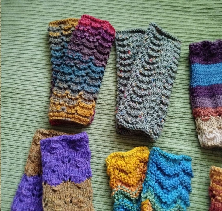 Renkli tasarım eldivenler - Görsel 3