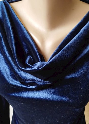 Lacivert degaje yaka bluz - Görsel 4