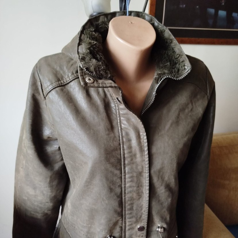 Lcw dışı deri içi peluş kaban - Görsel 3