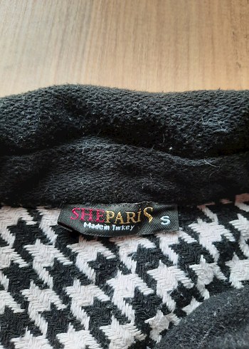 Siyah beyaz kalın vintage gömlek - Görsel 2