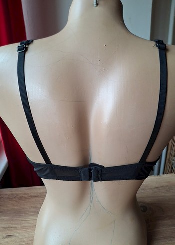 Dantel Detaylı Siyah Gotik Sütyen - Görsel 3