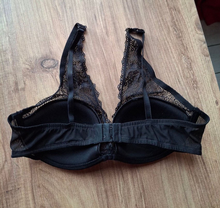 Dantel Detaylı Siyah Gotik Sütyen - Görsel 4