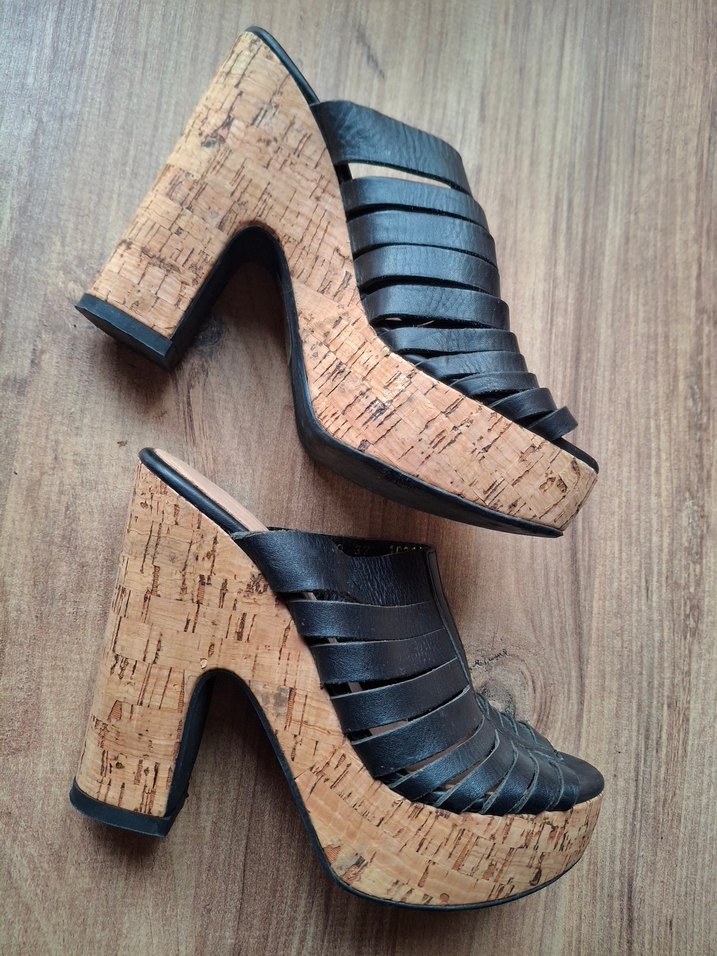 Hotiç topuklu ayakkabı - Görsel 3