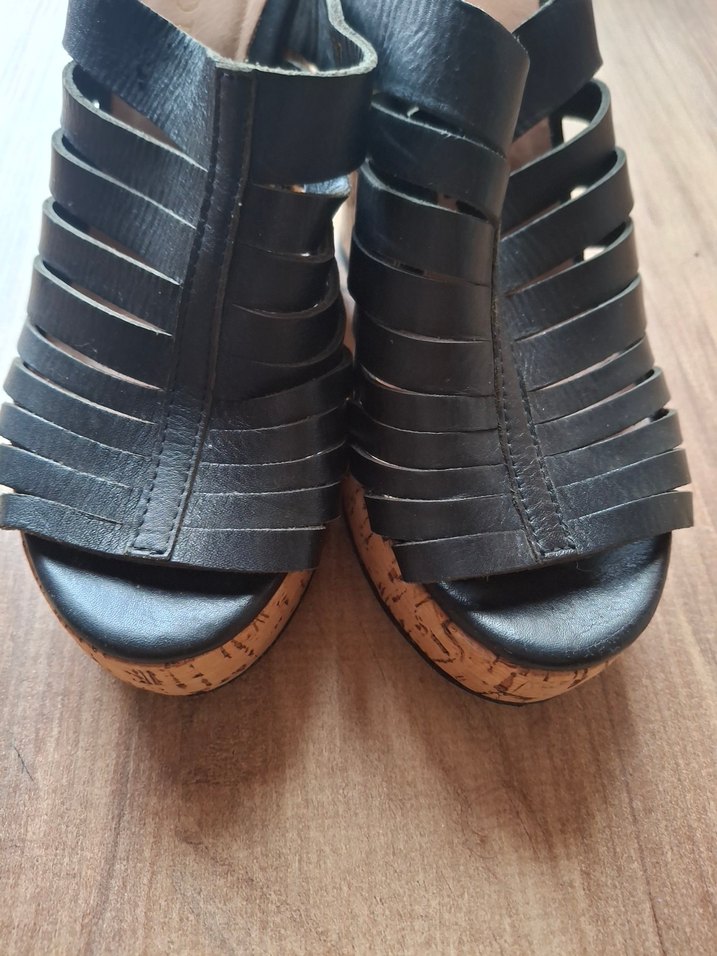 Hotiç topuklu ayakkabı - Görsel 4