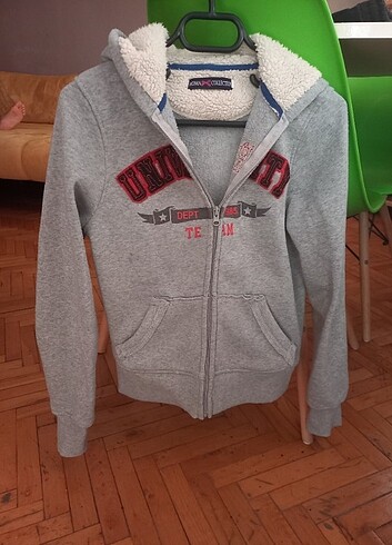Spor üst