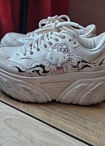 Bershka hello kity yüksek taban sneakers - Görsel 8
