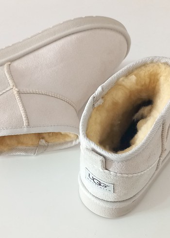 Ugg Krem Bej Suet Kisa Bot