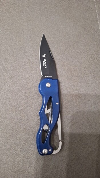 Mavi renkli bıçaklı 
