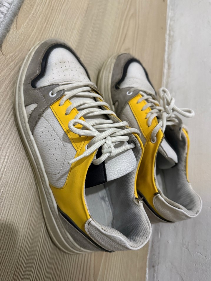 Sarı-Gri Bağcıklı Kadın Spor Ayakkabı - Görsel 3