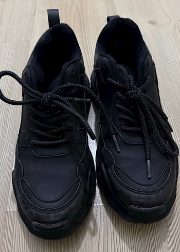 Siyah Bağcıklı Kadın Spor Ayakkabı - Görsel 2
