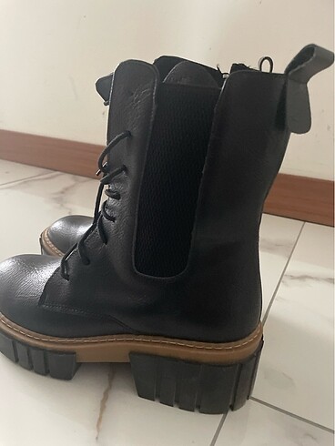 38 Beden Siyah bot