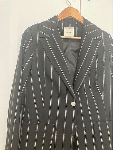Çizgili siyah ceket - Görsel 2