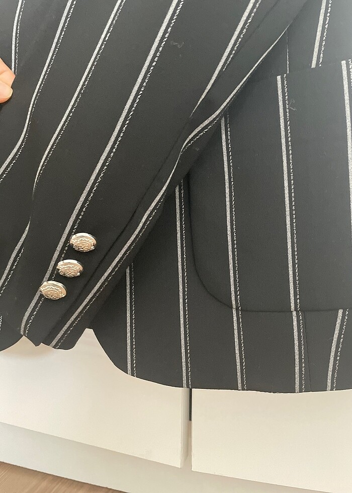 Çizgili siyah ceket - Görsel 4