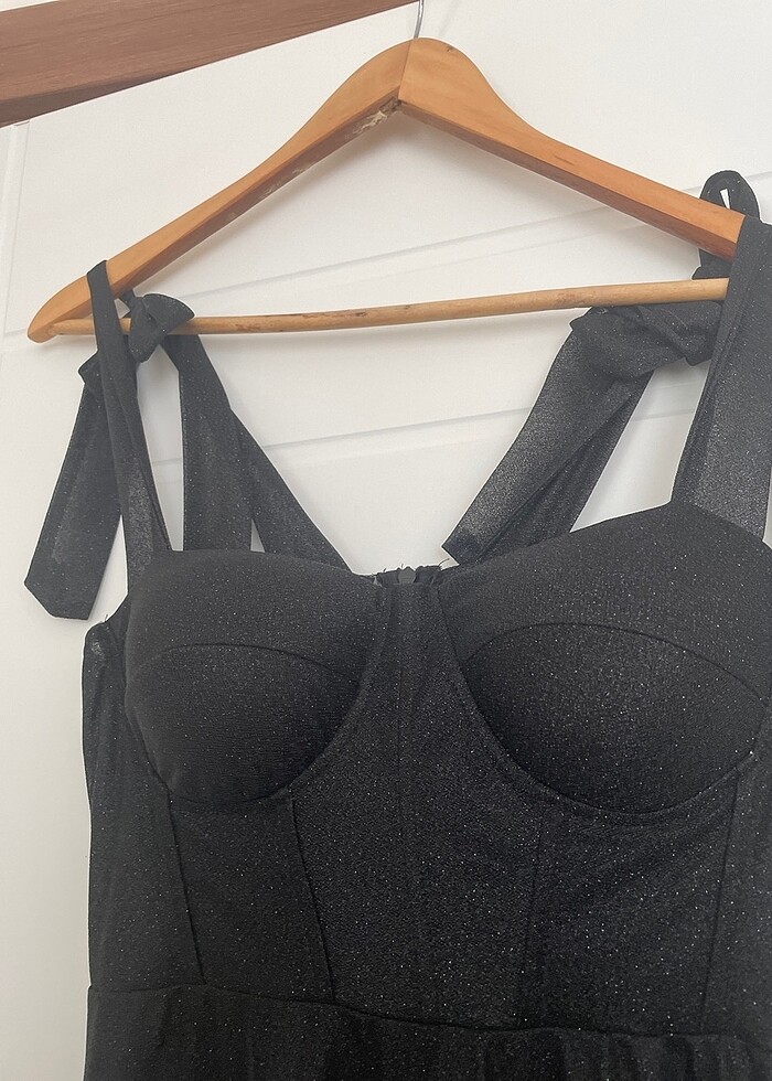 Işıltılı siyah elbise - Görsel 5