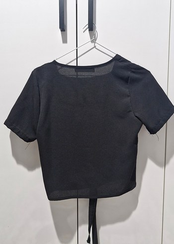 Düğmeli Siyah Kısa Kollu V Yaka Bluz - Görsel 2