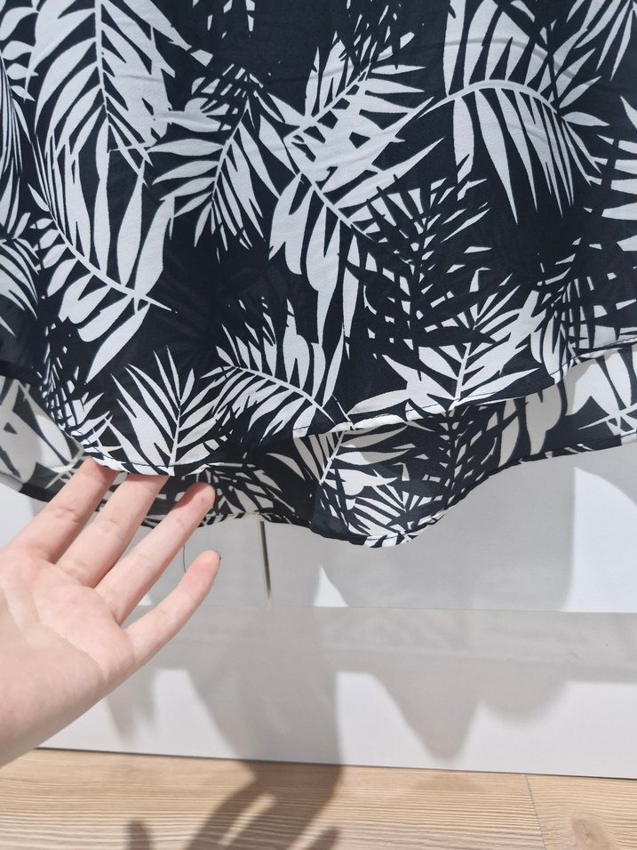 Defacto Yaprak Desenli Siyah Kadın Bluz - Görsel 3