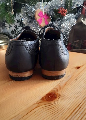 Zara Siyah Deri Bağcıklı Loafer Ayakkabı