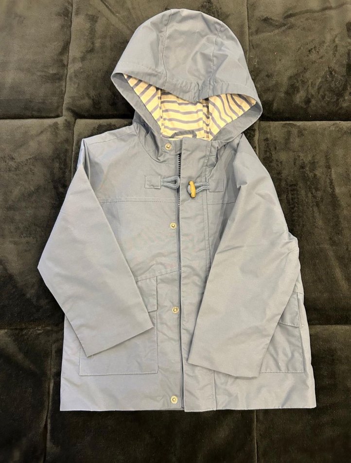 Mango Kapüşonlu Erkek Çocuk Yağmurluk - Görsel 3