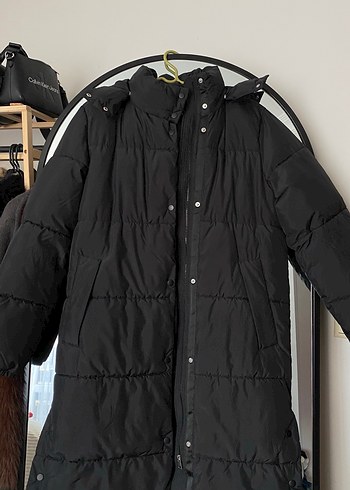 Kürk Detaylı Siyah Kadın Kışlık Mont - Görsel 2