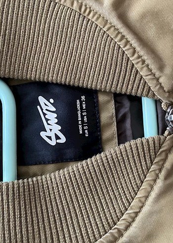 Bej Fermuarlı Kadın Ceket - Görsel 3