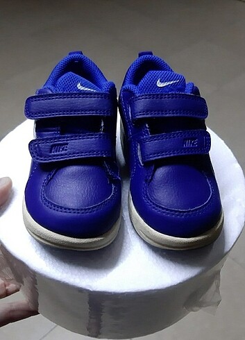 24 Beden Nike orjinal çocuk spor ayakkabı