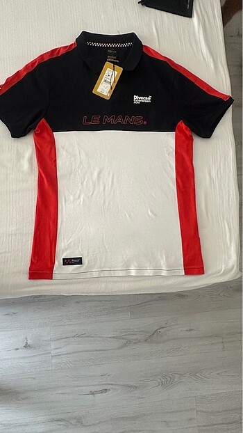 Polo yaka tişört