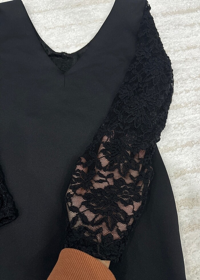 Siyah elbise hafif deformesi var - Görsel 2