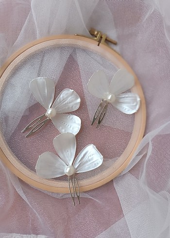 Beyaz Çiçek Toka - Görsel 3