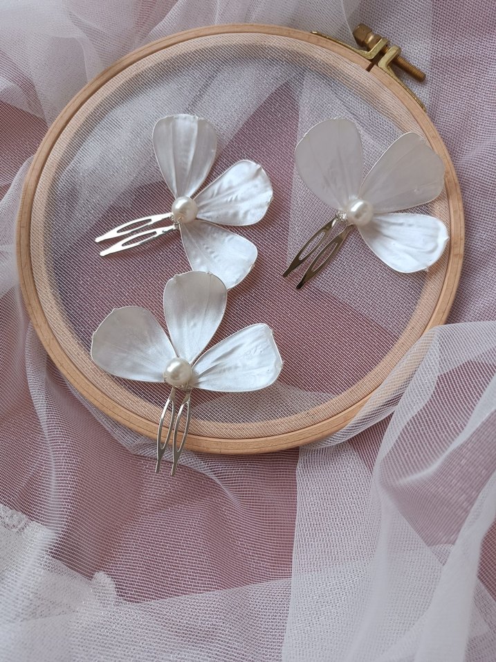 Beyaz Çiçek Toka - Görsel 4