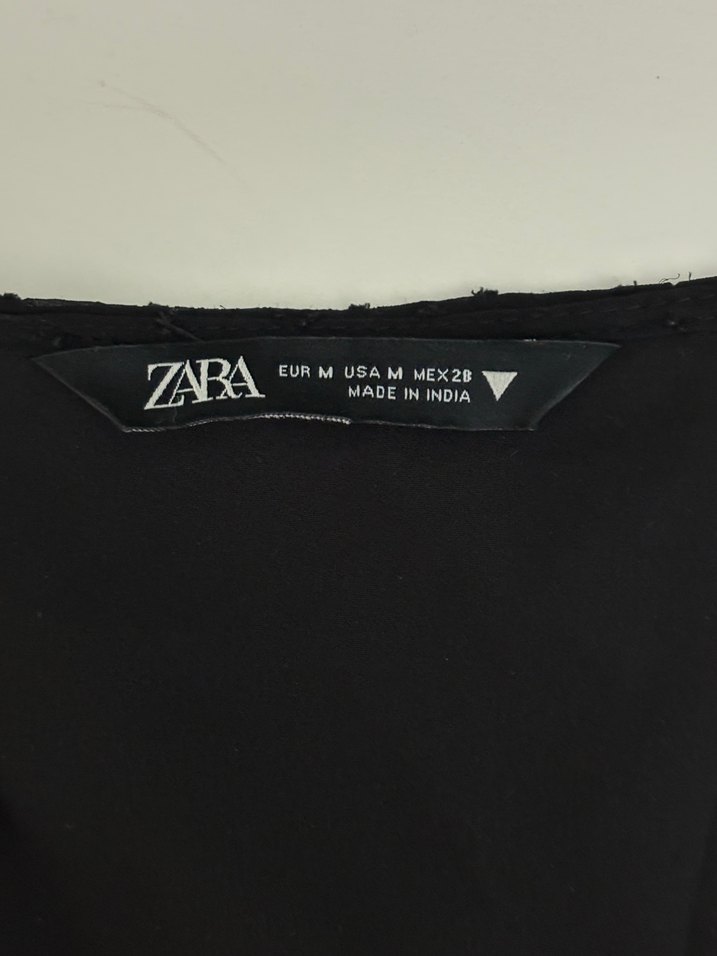 V Yaka Siyah Mini Puantiyeli Elbise - Görsel 3