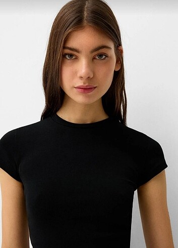Bershka Kısa kollu bisiklet yaka t-shirt