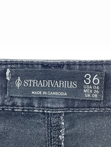 36 Beden siyah Renk Stradivarius Jean / Kot %70 İndirimli.