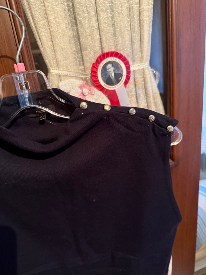 Massimo dutti Siyah Boğazlı Kolsuz Crop Top - Görsel 3