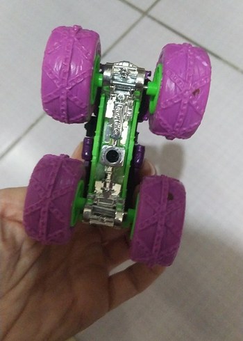 Hotweals master track Mor ve Yeşil Renkli Oyuncak Araba